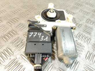 Моторчик стеклоподъемника левый задний Volkswagen Bora 1997-2005