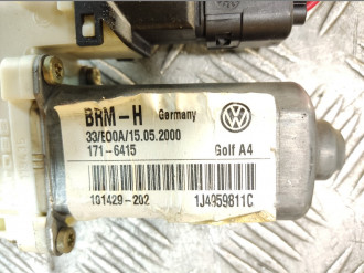Моторчик стеклоподъемника левый задний Volkswagen Bora 1997-2005