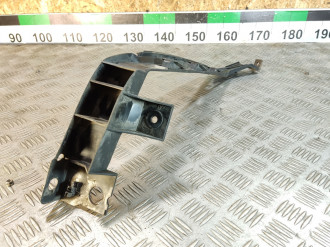 Направляющая бампера Volkswagen Bora 1997-2005