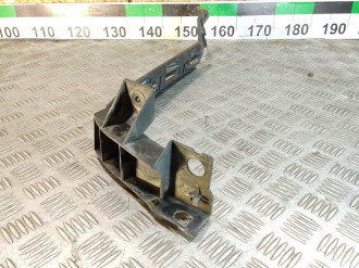 Направляющая бампера Volkswagen Bora 1997-2005