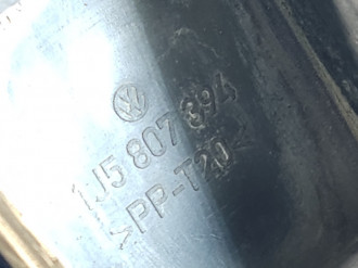 Направляющая бампера Volkswagen Bora 1997-2005