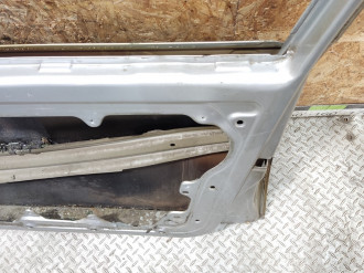 Дверь передняя правая Volkswagen Bora 1997-2005