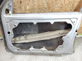 Дверь передняя правая Volkswagen Bora 1997-2005