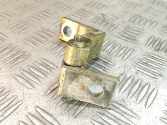 Петля двери передней правой верхняя Volkswagen Bora 1997-2005