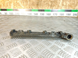 Рейка топливная рампа Volkswagen Bora 1997-2005