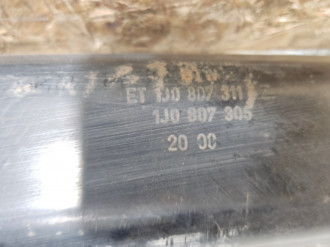 Усилитель бампера заднего Volkswagen Bora 1997-2005