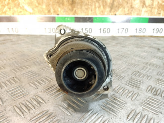 Насос водяной помпа Volkswagen Bora 1997-2005