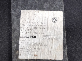 Обшивка багажника правая Volkswagen Bora 1997-2005
