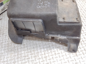 Обшивка багажника правая Volkswagen Bora 1997-2005