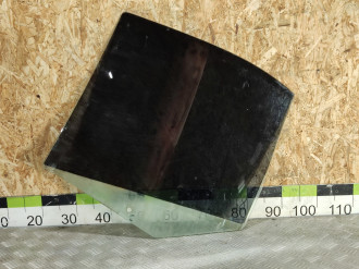 Стекло двери задней правой Volkswagen Bora 1997-2005