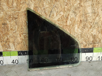 Стекло двери задней правой форточка Volkswagen Bora 1997-2005