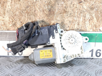 Моторчик стеклоподъемника правый передний Volkswagen Bora 1997-2005