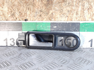 Ручка двери внутренняя задняя левая Volkswagen Bora 1997-2005