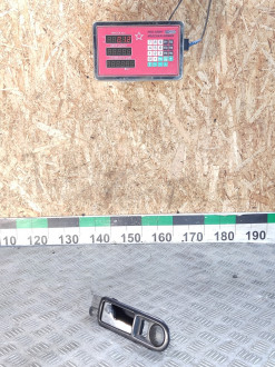 Ручка двери внутренняя задняя левая Volkswagen Bora 1997-2005