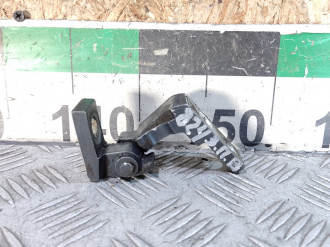 Петля двери задней правой верхняя Volkswagen Bora 1997-2005