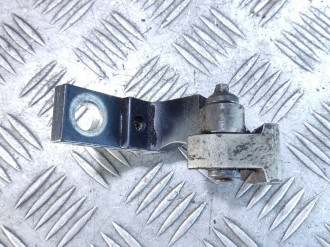 Петля двери задней правой верхняя Volkswagen Bora 1997-2005