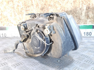 Фара правая Volkswagen Bora 1997-2005