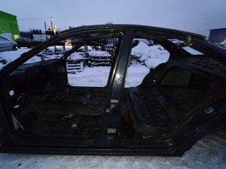 Порог со стойкой левой Volkswagen Bora 1997-2005