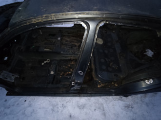 Порог со стойкой левой Volkswagen Bora 1997-2005