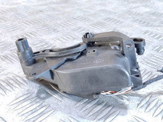 Моторчик заслонки отопителя Volkswagen Bora 1997-2005