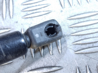 Амортизатор двери багажника Volkswagen Bora 1997-2005