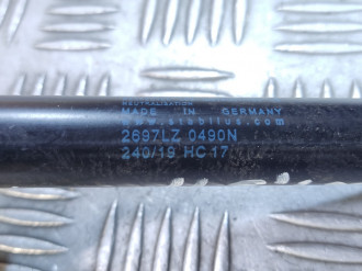 Амортизатор двери багажника Volkswagen Bora 1997-2005