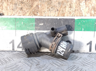 Фланец системы охлаждения Volkswagen Bora 1997-2005