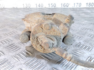 Суппорт передний правый Volkswagen Bora 1997-2005