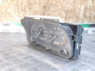 Панель приборов Volkswagen Golf 3
