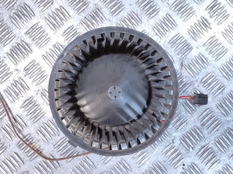 Моторчик отопителя Volkswagen Golf 3