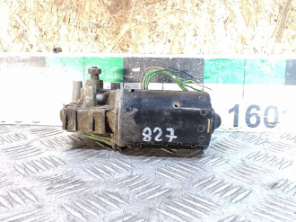 Моторчик стеклоочистителя передний Volkswagen Golf 3