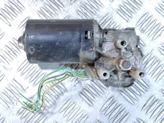 Моторчик стеклоочистителя передний Volkswagen Golf 3
