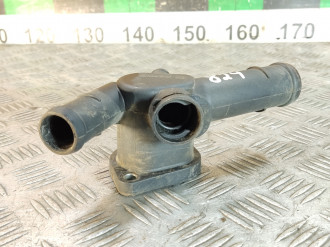 Фланец системы охлаждения Volkswagen Bora 1997-2005