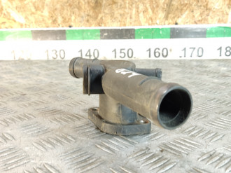 Фланец системы охлаждения Volkswagen Bora 1997-2005