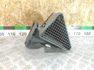 Воздухозаборник Volkswagen Touareg 2002 2010