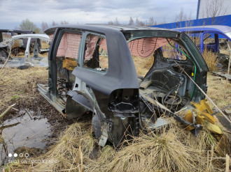 Порог со стойкой левой Volkswagen Touareg 2002 2010