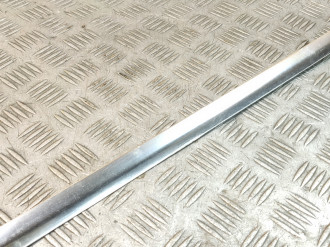 Молдинг стекла двери левой задней Volkswagen Phaeton 2002-2016