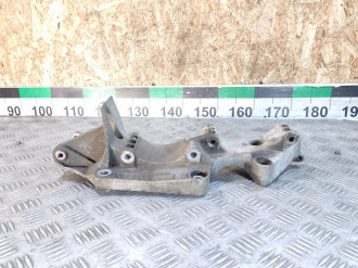 Кронштейн генератора Volkswagen Bora 1997-2005