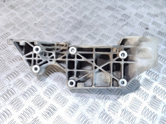 Кронштейн генератора Volkswagen Bora 1997-2005