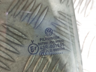 Стекло двери задней левой Volkswagen Touran 2003 2010
