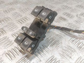 Блок управления стеклоподъемниками Volkswagen Touareg 2002 2010