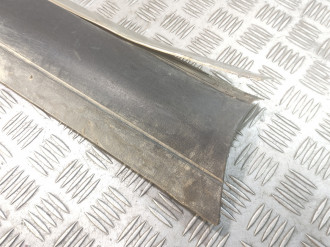 Молдинг двери передней левой Volkswagen Touareg 2002 2010