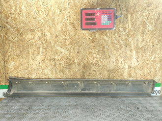 Молдинг двери передней левой Volkswagen Touareg 2002 2010