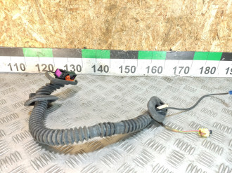 Проводка двери перед. Volkswagen Touareg 2010 2018