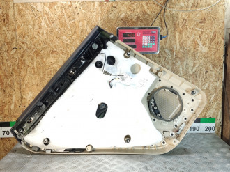 Обшивка двери задней правой Volkswagen Touareg 2010 2018