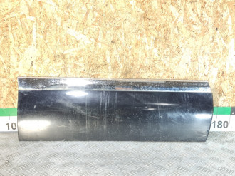 Молдинг двери задней правой Volkswagen Touareg 2010 2018