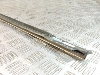 Молдинг стекла двери правой передней Volkswagen Touareg 2010 2018