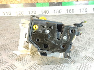 Замок двери задней левой Volkswagen Touareg 2010 2018