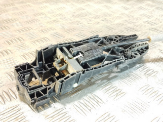 Кронштейн ручки задней левой Volkswagen Touareg 2010 2018