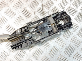 Кронштейн ручки задней левой Volkswagen Touareg 2010 2018